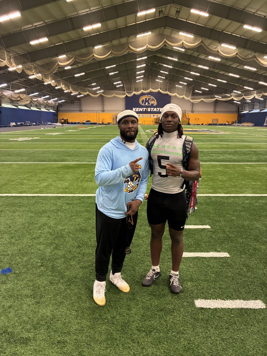 Anthonymcm5's tweet image. After a great camp & conversation with @_MoIbrahim I’m blessed to receive an D1 offer from Kent state university #AGTG
@CoachMarkWatson @CoacH_BWILLL @AllenTrieu @SWiltfong_ @Birm @Mark__Porter @GregSmithRivals @JimComparoni @neohiohsfb @OhioXsAndOs @JaredLuginbill