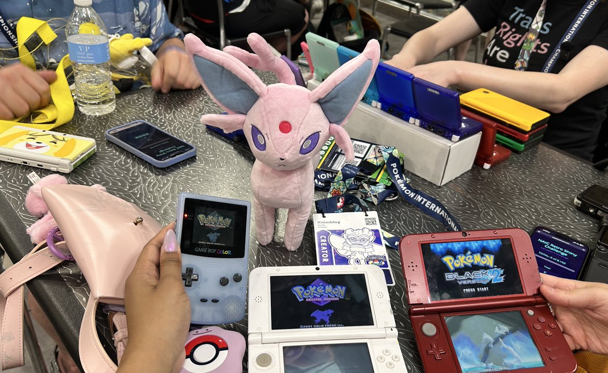 Knimbley 🌷🦢 Soft-Spoken Lorekeeper tweet media