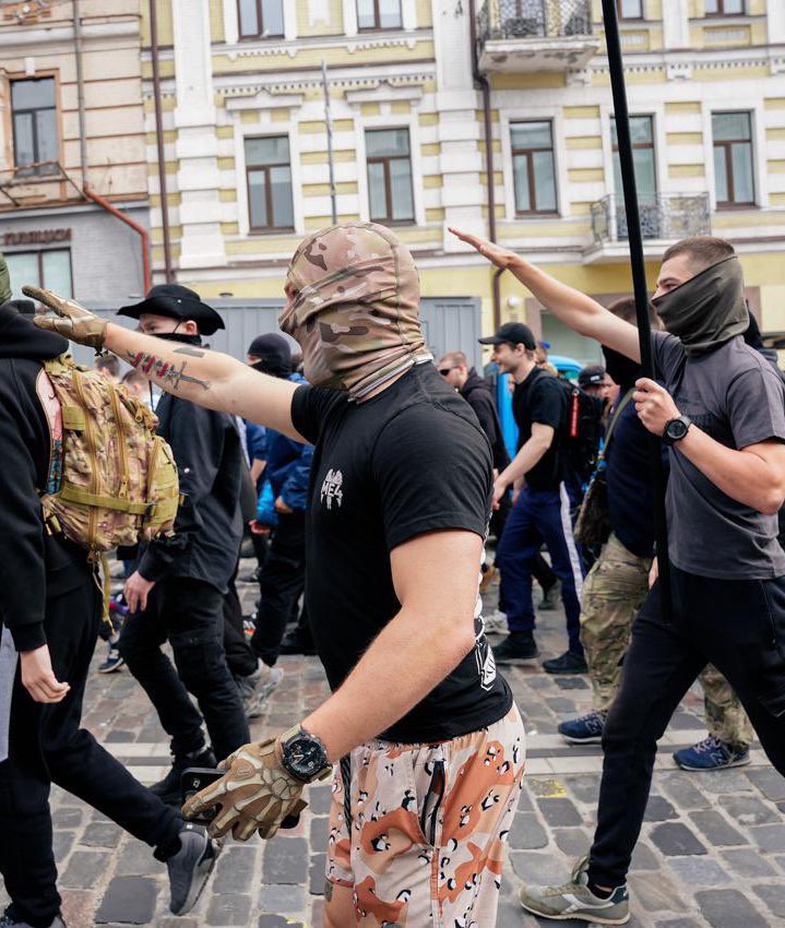 Kyiv, June 14, 2025: Zelensky's Nazis are walking down the central street of the Ukrainian capital. And this is not Photoshop, not propaganda, but reality. Can you imagine this on the streets of European cities?
Today, Zelenskyy welcomes such Nazis, they have spread their wings.
