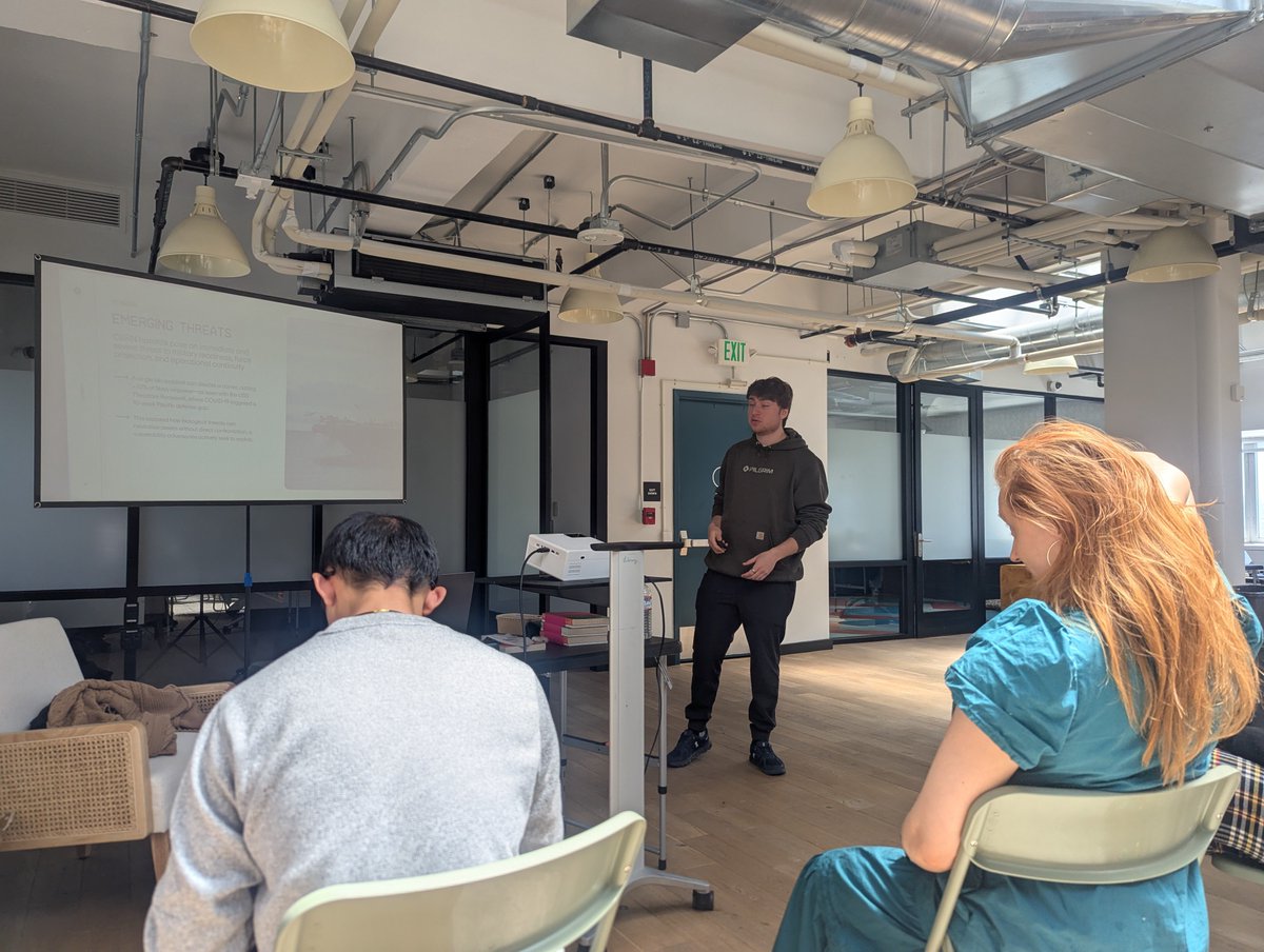 Elliot Roth || SF (@thatmre) on Twitter photo <a href="/jakeradler/">Jake Adler</a> presenting about <a href="/pilgrimlabs/">Pilgrim</a> at the <a href="/BiopunkLab/">Biopunk Labs</a> hackathon about emerging biological threats <a href="/jakeradler/">Jake Adler</a> presenting about <a href="/pilgrimlabs/">Pilgrim</a> at the <a href="/BiopunkLab/">Biopunk Labs</a> hackathon about emerging biological threats
