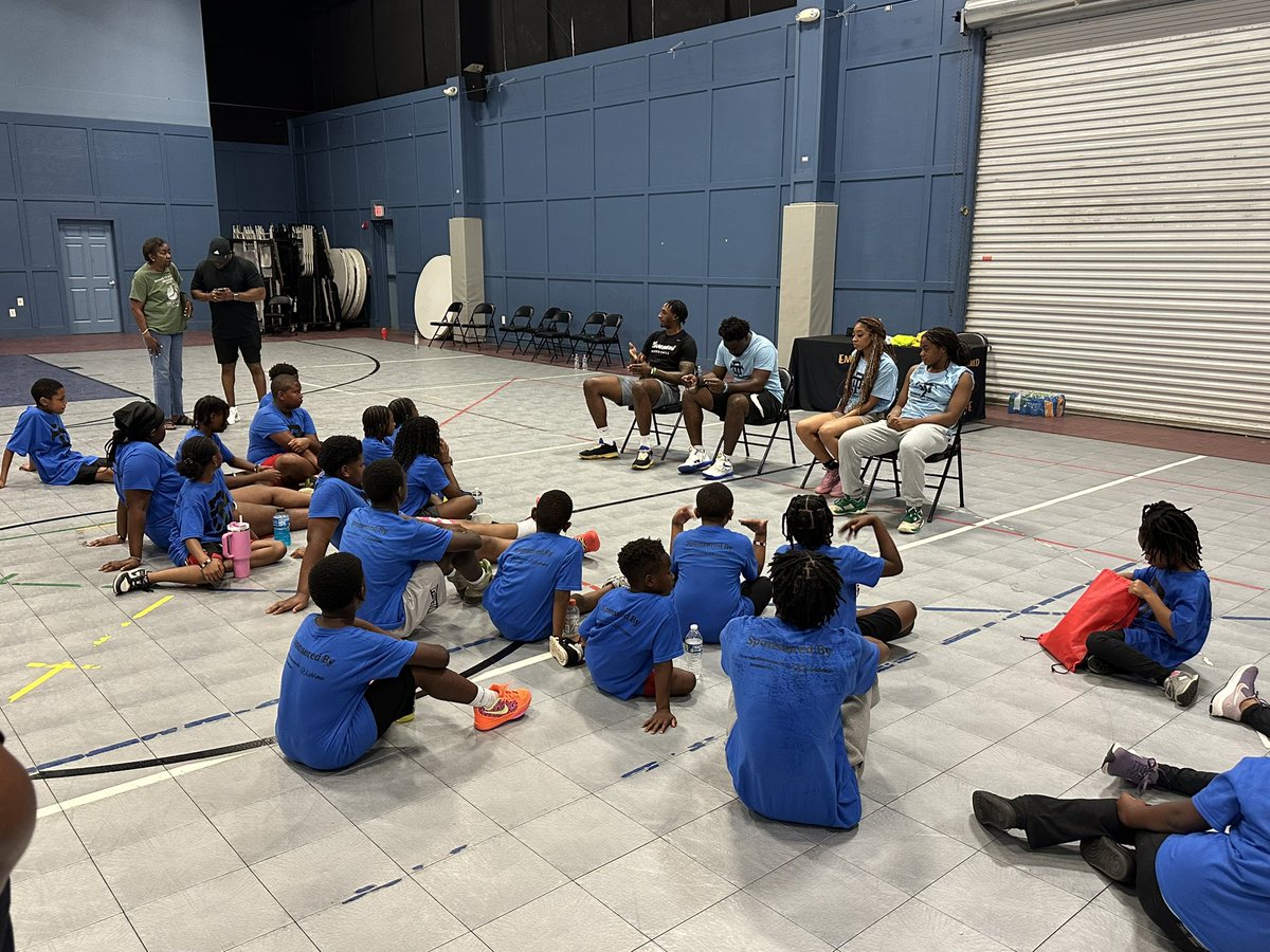 Derrick Teagle (@ths0824) on Twitter photo Next level knowledge from 4 current collegiate student athletes ✅
Giving Back to our community ✅
Motivational Speaker ✅
Skill Development ✅
Competitive Games ✅
Collaborations ✅
2nd Annual <a href="/DerriusTeagle/">DTeagle_24</a> Basketball Camp was amazing
<a href="/LalahJOY2/">LalahJOY21</a> <a href="/Laziyaaa_M/">La’Ziya</a> <a href="/eric_smarr/">Eric</a> Next level knowledge from 4 current collegiate student athletes ✅
Giving Back to our community ✅
Motivational Speaker ✅
Skill Development ✅
Competitive Games ✅
Collaborations ✅
2nd Annual <a href="/DerriusTeagle/">DTeagle_24</a> Basketball Camp was amazing
<a href="/LalahJOY2/">LalahJOY21</a> <a href="/Laziyaaa_M/">La’Ziya</a> <a href="/eric_smarr/">Eric</a>