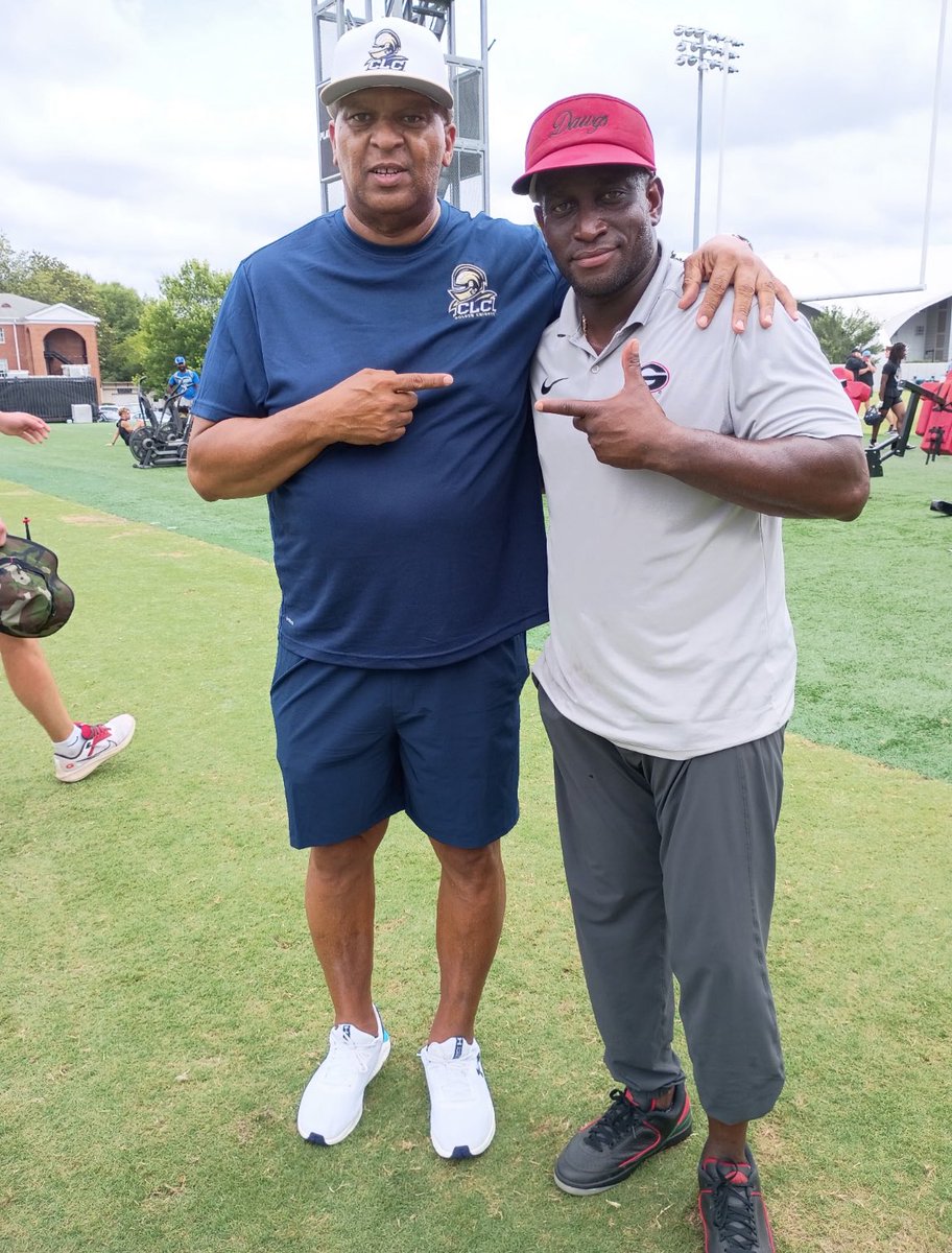 DerrickcrudupSr (@crudupderrick) on Twitter photo It was great to catch up with my homeboy Georgia DB Coach <a href="/Coach_TRob/">Travaris Robinson</a> at 7v7 team camp.. <a href="/TruthCcTC/">Crudup Legacy Collegiate</a> Lots of talent.. #Receuiting It was great to catch up with my homeboy Georgia DB Coach <a href="/Coach_TRob/">Travaris Robinson</a> at 7v7 team camp.. <a href="/TruthCcTC/">Crudup Legacy Collegiate</a> Lots of talent.. #Receuiting
