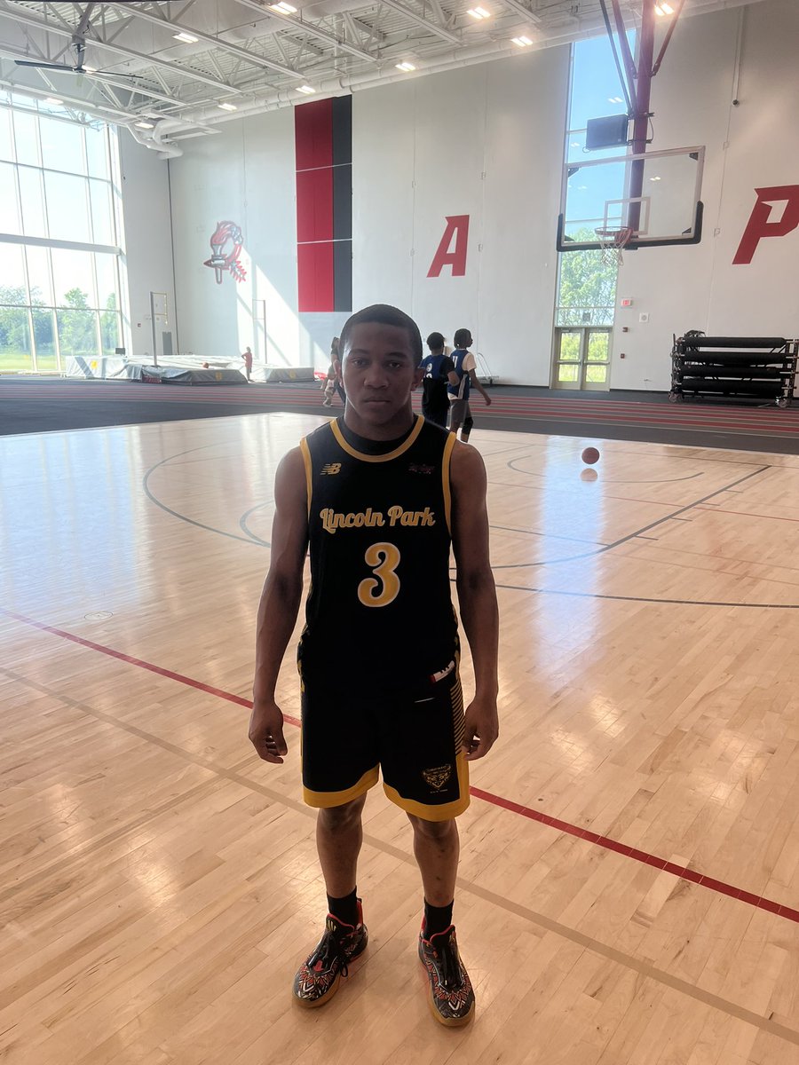 Big Tim (@tdc200) on Twitter photo Class of 2026 5β10β point guard <a href="/AshtonFlowers13/">Ashton Flowers</a> of <a href="/lphsmbb/">Lincoln Park Mens Basketball</a> with the game winning layup vs <a href="/HillcrestHawkBa/">HILLCREST BASKETBALL</a>. Last played at <a href="/HoopsGBWest/">Glenbard West Hoops</a> . Class of 2026 5β10β point guard <a href="/AshtonFlowers13/">Ashton Flowers</a> of <a href="/lphsmbb/">Lincoln Park Mens Basketball</a> with the game winning layup vs <a href="/HillcrestHawkBa/">HILLCREST BASKETBALL</a>. Last played at <a href="/HoopsGBWest/">Glenbard West Hoops</a> .