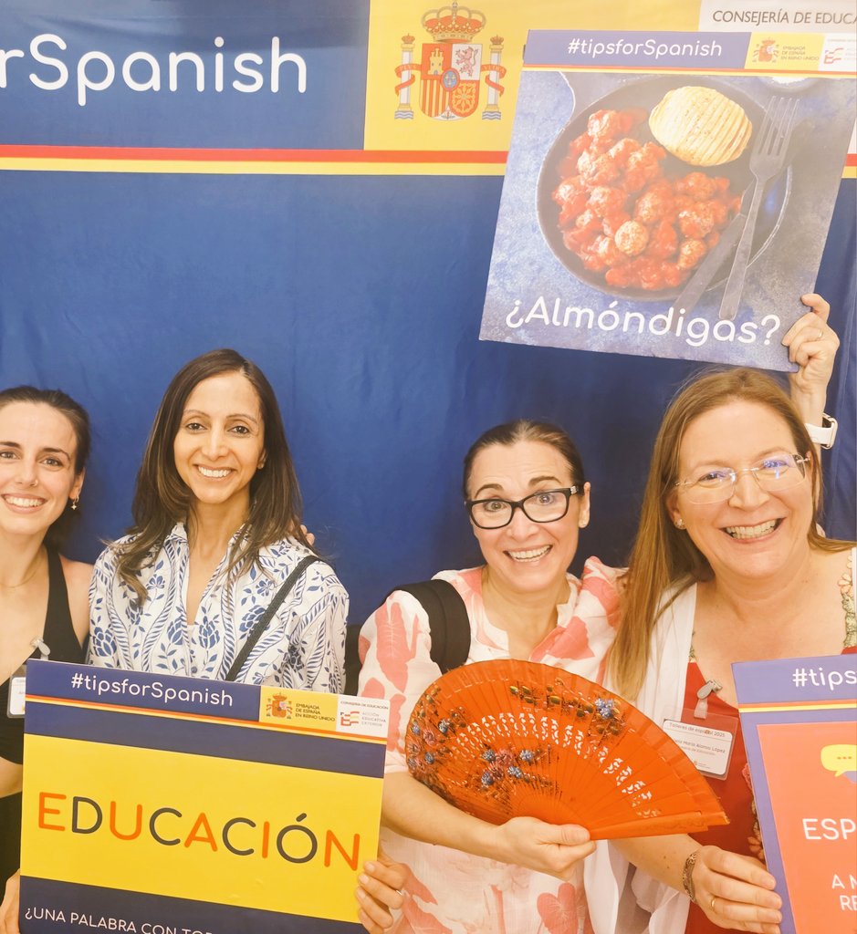 I had the honour to deliver a workshop at the amazing Spanish Workshops organized by the Spanish Embassy Education Office <a href="/consejeriauk/">Consejería de Educación Reino Unido e Irlanda</a> <a href="/Canada_Blanch/">Instituto Español Vicente Cañada Blanch</a>. 
The Keynote speech was  given by Bernadette Holmes, Director of NCLE <a href="/ncle_ioe/">National Consortium for Languages Education</a>. Let's continue loving Languages! <a href="/avanti_house/">Avanti House School</a>