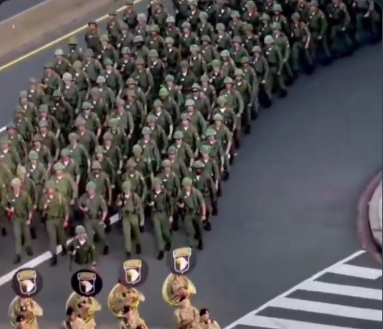 covie_93's tweet image. This is America                                 Not this