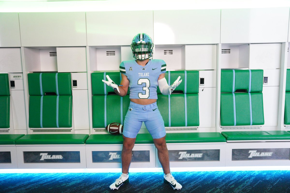 Davispenn5's tweet image. Thanks @GreenWaveFB for a great official visit! @CoachJonSumrall @coachbhays @Coach_TKelley #RollWave