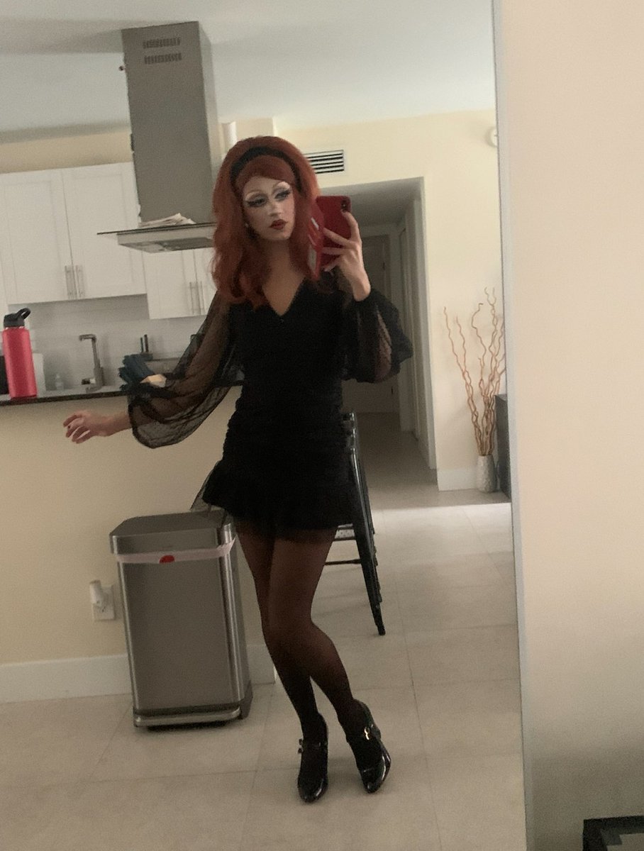 suzietoot's tweet image. youve unlocked secret 60’s suzie from january ‘24 🤫🤫