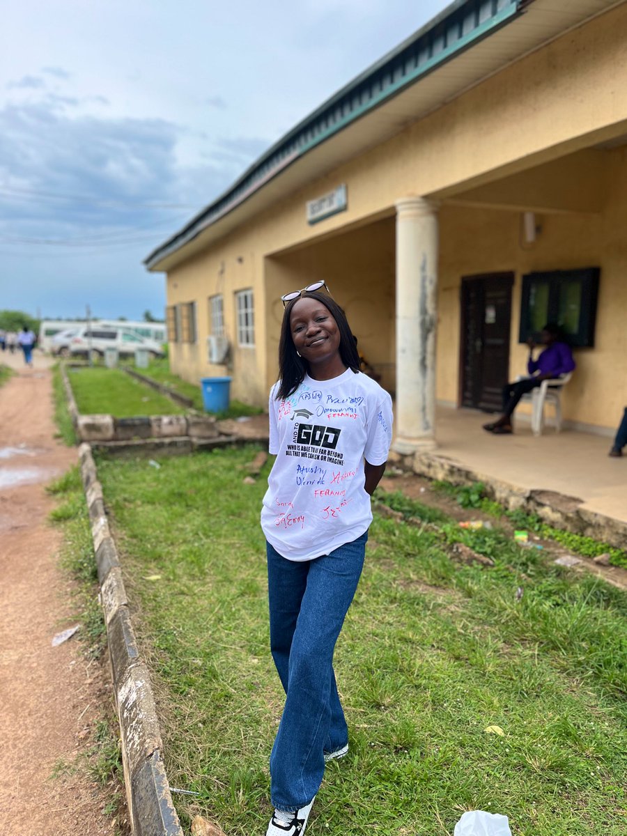KennyOdunuga's tweet photo. The one where I sign out of UNI!✨❤️
Thank you, Jesus!❤️ https://t.co/KHmnufIVJ8