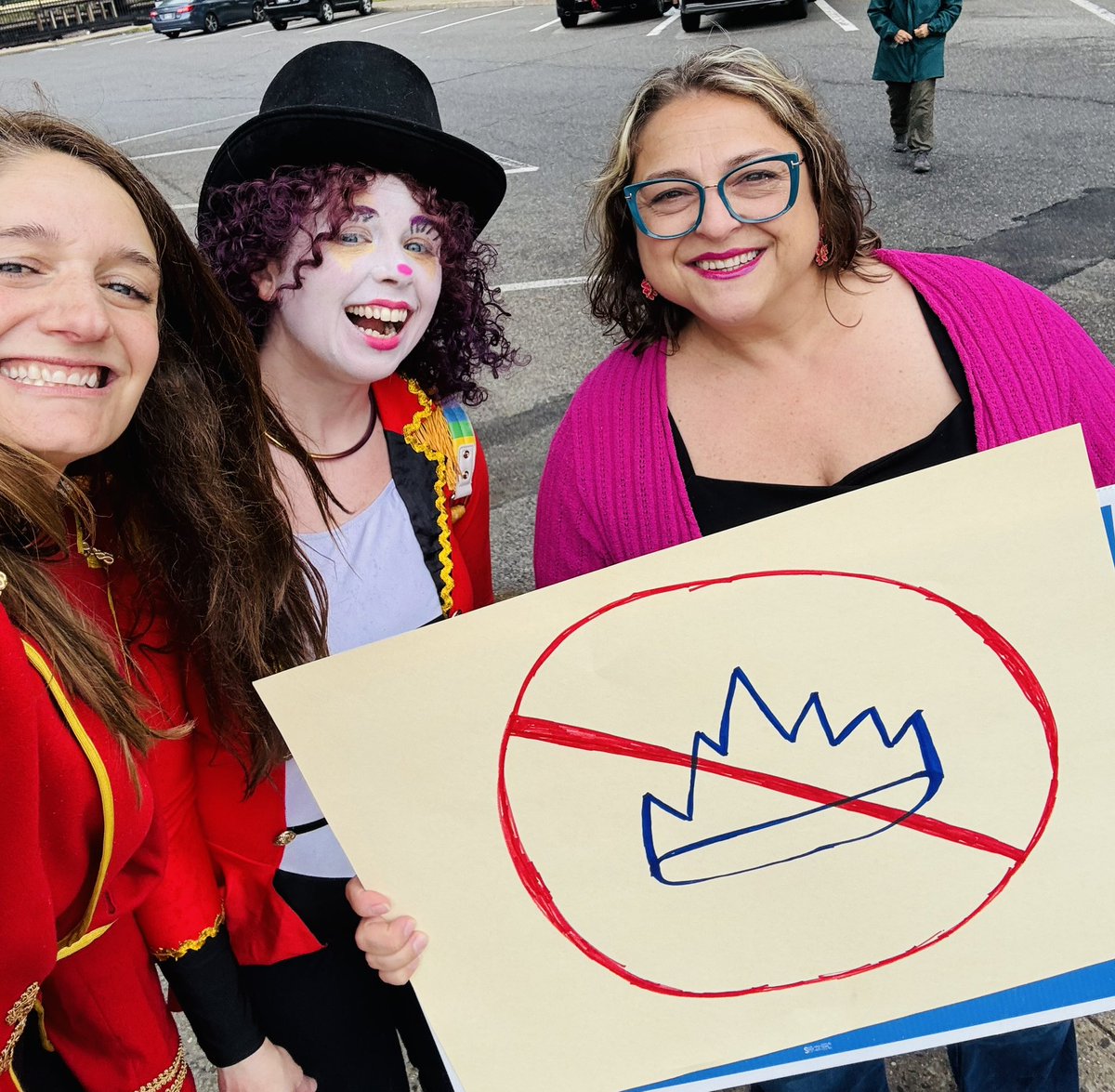 Samantha Rosado-Ciriello (@rosadociriello) on Twitter photo I march for all children; I march for my daughter; I march for my community; I march for public education; I march to protect our rights! #NoKingsDay #noclowns <a href="/yft860/">Yonkers Federation Of Teachers</a> <a href="/nysut/">NYSUT</a> <a href="/AFTunion/">AFT</a> <a href="/NEAToday/">NEA</a> I march for all children; I march for my daughter; I march for my community; I march for public education; I march to protect our rights! #NoKingsDay #noclowns <a href="/yft860/">Yonkers Federation Of Teachers</a> <a href="/nysut/">NYSUT</a> <a href="/AFTunion/">AFT</a> <a href="/NEAToday/">NEA</a>