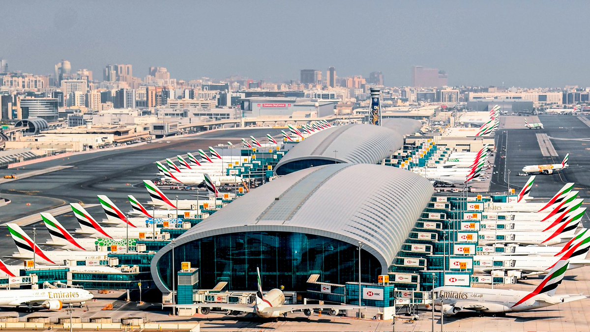 syjebrailyEng's tweet image. Dubai International Airport.