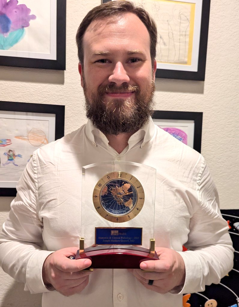 JGosnell2's tweet image. After 4 incredible years, my time at @UTMB_Pathology is coming to an end. Grateful for the experiences, friendships, and growth. Off to fellowship next! Proud of my co-residents and the amazing #UTMBSIR team—wishing you all the best ahead!