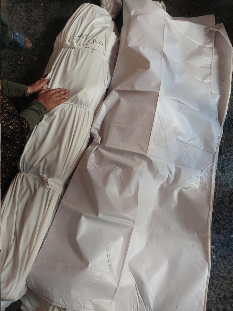 Tamer_Moshtaha's tweet image. There are no words I can say and no words that can express my sadness.
I am pleased to inform you that my sisters, Aya and Jana, were martyred as a result of an airstrike that targeted the place where we live.
Pray for them to have mercy and forgiveness
My brother Karim is…