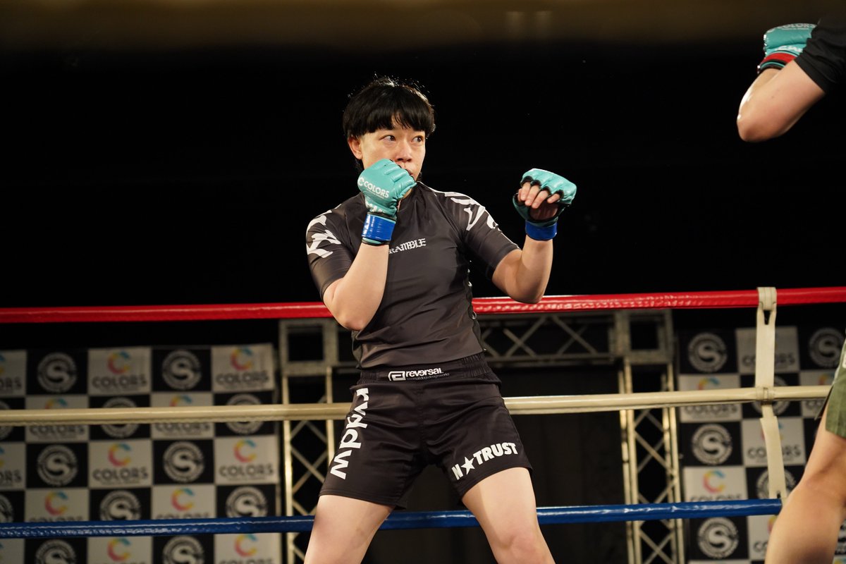 COLORS Vol.5 プロ修斗新宿FACE大会
[第5試合]トライアウトルール 女子ストロー級3分2R

×安田 詠美(BURST)

判定 0-3
◯深井 志保(N★TRUST)
#shooto0614 #COLORS
◎ツイキャス twitcasting.tv/c:xshooto/shop…