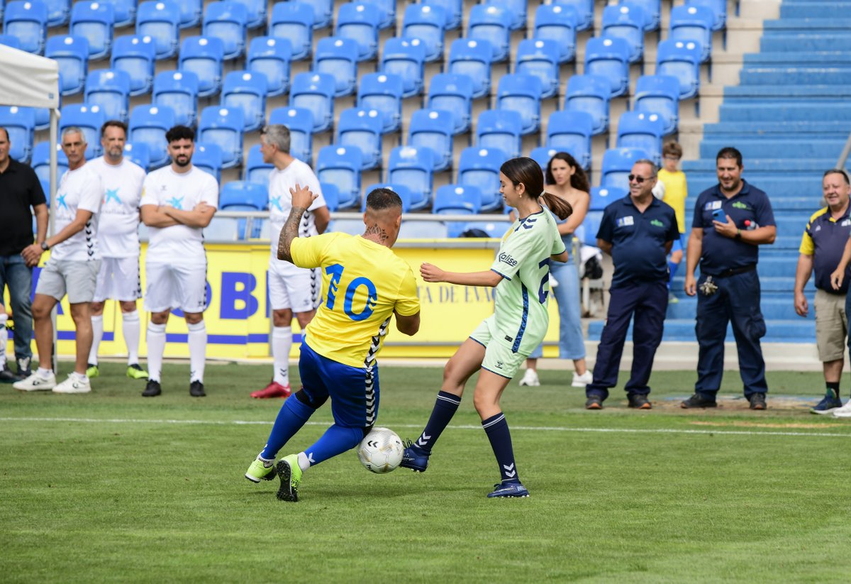 UDLP_Oficial's tweet photo. La UD Las Palmas celebra la segunda edición de la UD Cup.
🔸 https://t.co/V8uynvKak1
#UDCup | #LaUniónHaceLasPalmas | #SeremosMásUnión https://t.co/dJN5lCq2Mf