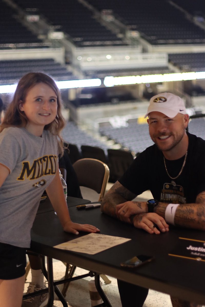 <a href="/MizzouHoops/">Mizzou Hoops</a> <a href="/LBowers_21/">Laurence Bowers</a> <a href="/JacobCrews0/">Jacob Crews</a> <a href="/Tre_Gomillion/">G0,000,000</a>