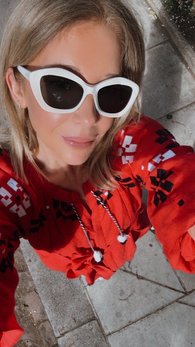 Love a pair of white sunglasses these are  Saint Laurent from <a href="/vintedUK/">Vinted U.K.</a>