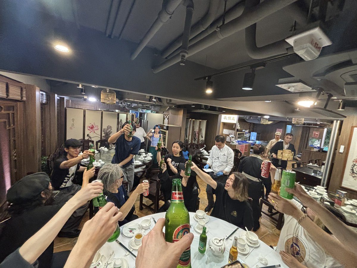 honeydip1995's tweet photo. ไนพๆฏ๏ผ
cheers!
#honeydip1995
#CruyffInTheBedroom
#LucidExpress https://t.co/6K0li3V6Iy