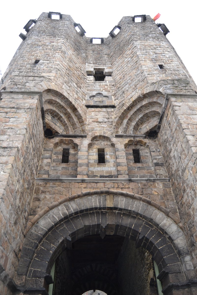 Ladrón de sábado tweet media