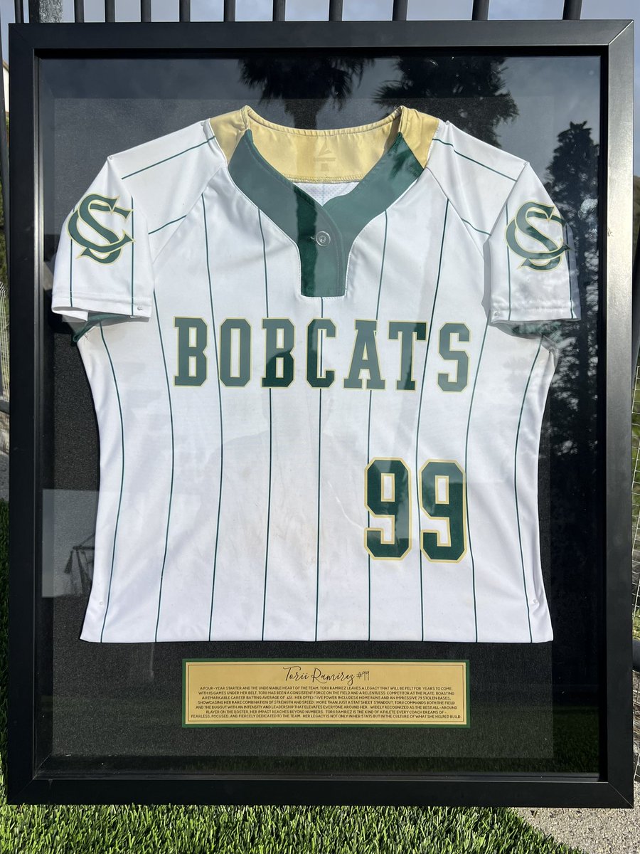 torii_ramirez25's tweet photo. Senior season recap! Received Defensive MVP and Bobcat Award and hit 3 OTP HRs! Thank you Coach Tim for retiring my jersey, it's been an honor these last four years 💚💛 @CoachMary_Brown @CoachFons_Brown @BrownU_Softball @BreakersLabs18G https://t.co/6Wt2KPIuXR
