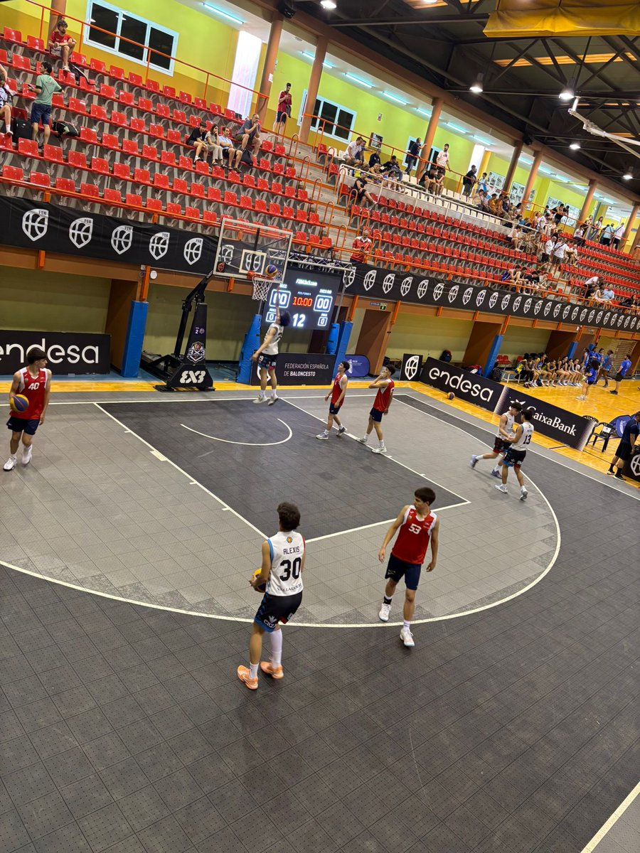CBC_Valladolid's tweet photo. 🏀 Finaliza la andadura de nuestro equipo 3X3 de la #IVECOACADEMY en el CTO.España de Clubes 3X3 que se celebra en Cuenca.

¡Enhorabuena chicos! Seguid compitiendo al máximo y disfrutando de la experiencia 

#PucelaBasket #BasketCyL @IvecoES https://t.co/ZakbKkshVa