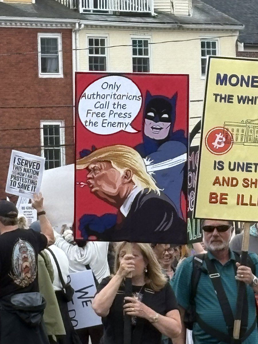 DanganKuu's tweet photo. So many people showed up for the #portsmouthNH #Portsmouth  protest! So happy to be apart of this! #NoKings https://t.co/ZUlkm62dkt