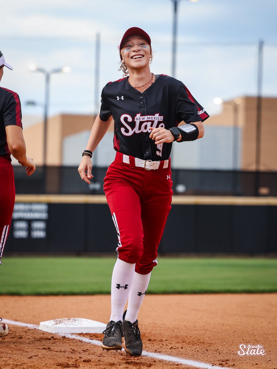 NMStateSoftball's tweet image. ๐๐ฉโ๐จ ๐๐๐ฎ๐ฉ๐ค๐ฃโ๐จ ๐ฟ๐๐ฎ ๐ฅณ
Hope you have a happy birthday, 9๏ธโฃ!
#AggieUp