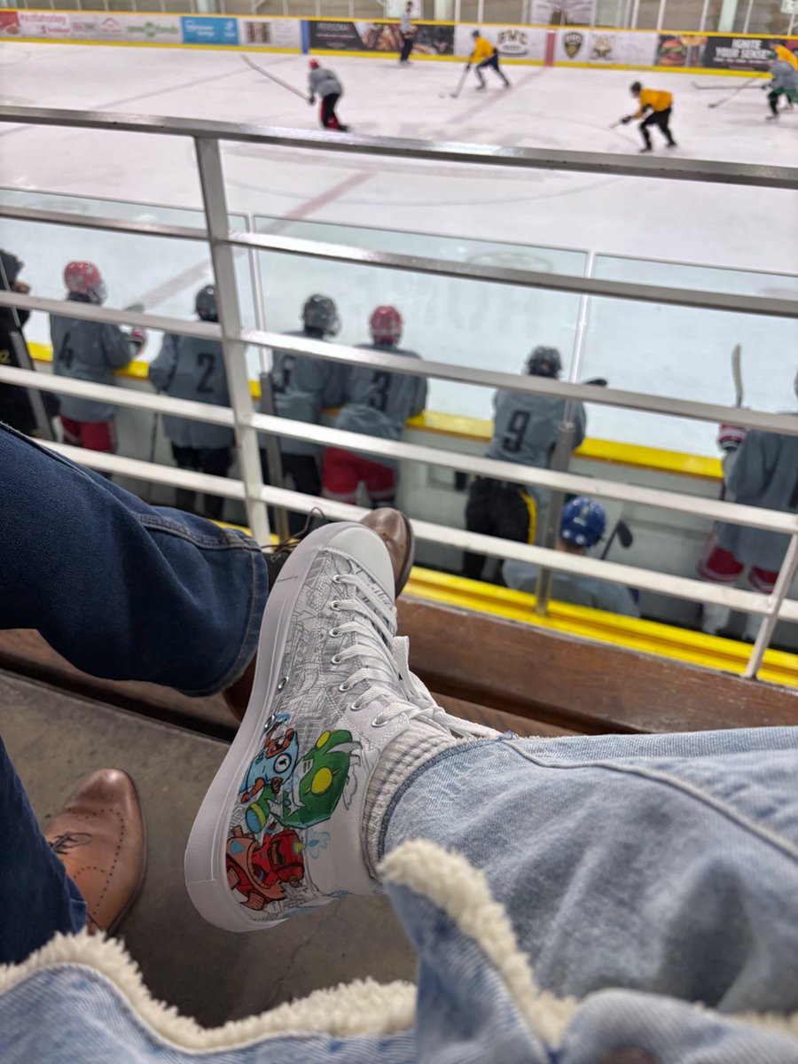 Meltem (@_m3ltem) on Twitter photo Bufficorns in π¨π¦
Switching out my winter <a href="/EthereumDenver/">ETHDenver ππ¦¬π¦</a> swag for some summer staples. Bufficorns in π¨π¦
Switching out my winter <a href="/EthereumDenver/">ETHDenver ππ¦¬π¦</a> swag for some summer staples.