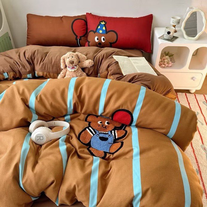 กรี๊ดดดดดด ผ้าปูที่นอนน่ารักมาก โคตรชอบเลย🧸💖✨