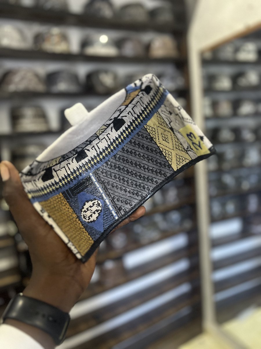 Engr_Mag's tweet image. VIP CAPS 
Price: N40,000 
📍 ShopB6 Chilla plaza Damaturu, Yobe State 
☎️07063976658,07030586576 
wa.me/2347063976658