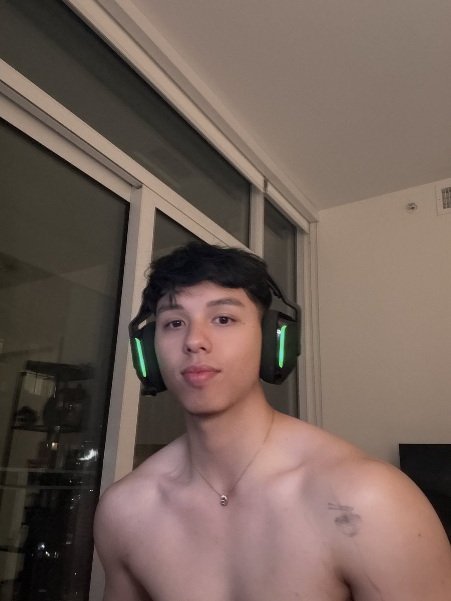 Lewis tweet media