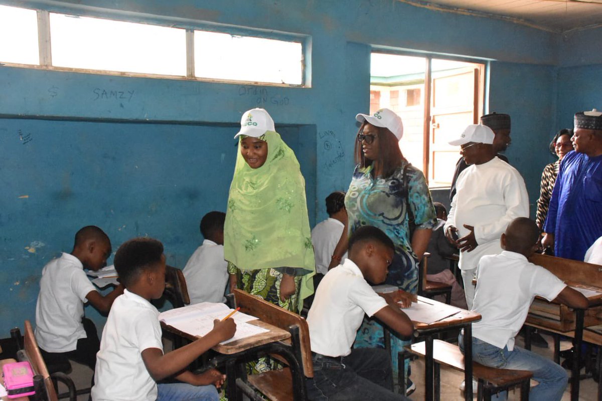 NigEducation's tweet image. Over 64,000 candidates—34,000 girls and 30,000 boys—sat for the 2025 National Common Entrance Exam into Unity Schools. The Honourable Minister of State for Education hailed the smooth, well-organized process, calling it a big win for inclusivity and quality education. #NECO