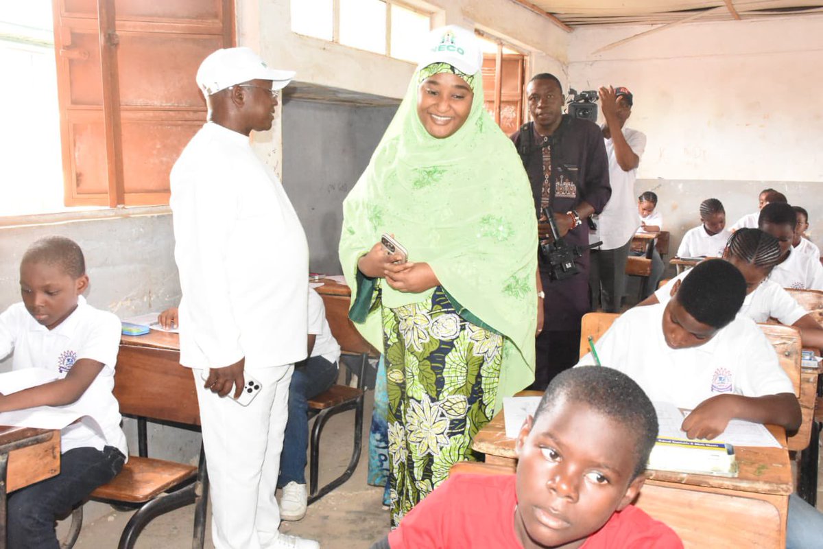 NigEducation's tweet image. Over 64,000 candidates—34,000 girls and 30,000 boys—sat for the 2025 National Common Entrance Exam into Unity Schools. The Honourable Minister of State for Education hailed the smooth, well-organized process, calling it a big win for inclusivity and quality education. #NECO