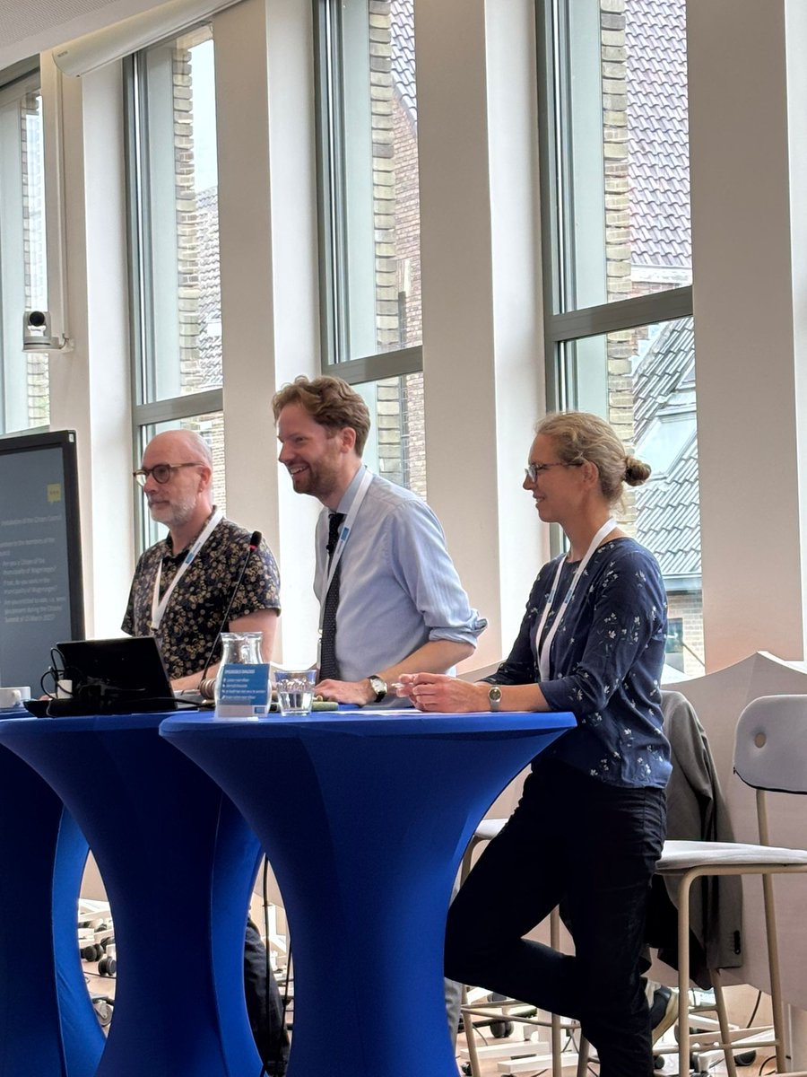 Wageningen heeft een inwonersakkoord over mobiliteit! Na een intensief traject van discussie en voorstellen formuleren volgde vandaag de stemmingen. En de meeste voorstellen werden gesteund.

Dank voor alle inwoners, gemeenteraad, G1000 en medewerkers die het mogelijk maakten!