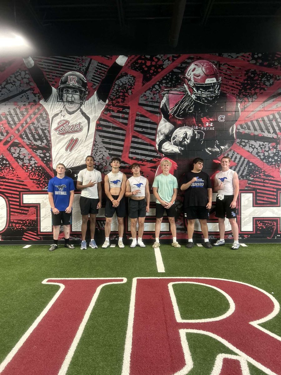 Had a great time <a href="/LRBearsFootball/">Lenoir-Rhyne Football</a> camp today 
<a href="/NickVagnoneLR/">Nick Vagnone</a> <a href="/NateMullen7/">NateMullen</a>