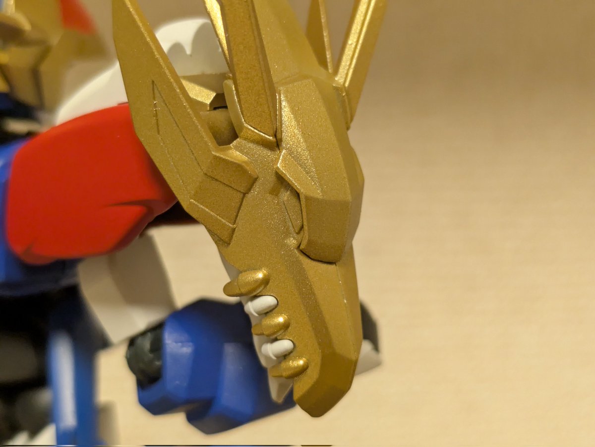 Holydraw2025's tweet photo. 「今こそ呼ぶのだ！お前の作り出した魔神…否、LBXの名を！」
「それなら…行くぞ！龍神丸ーっ！」
「応！！」
ということで、完成しました。
LBX龍神丸でございます！
#LBX ＃龍神丸
#ダンボール戦機 #魔神創造伝ワタル https://t.co/WHBQB7gf7Y