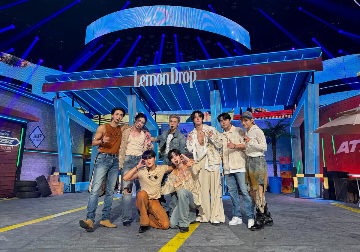 kchartsmaster's tweet image. “Lemon Drop” by ATEEZ debuts with 1,220,112 streams on Spotify Counter.