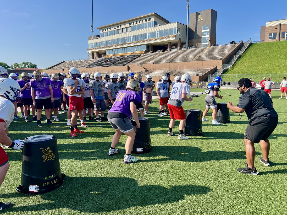 Coach McQuillan tweet media