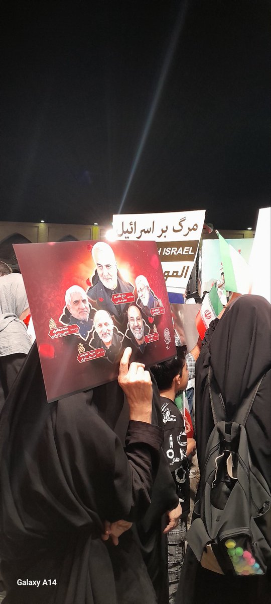 argwan80's tweet image. دست به دست کنید برسد به دست تمامی کودک کشان ..
این ما هستیم؛ در صحنه نبرد با مشت هایی گره کرده ،منتظر شما!!!
#YouWillRegretIt
#نابودی_اسقاطیل