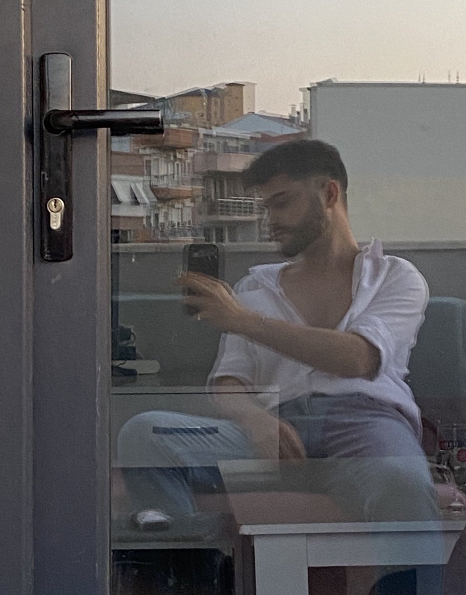 yatışşkolik tweet media