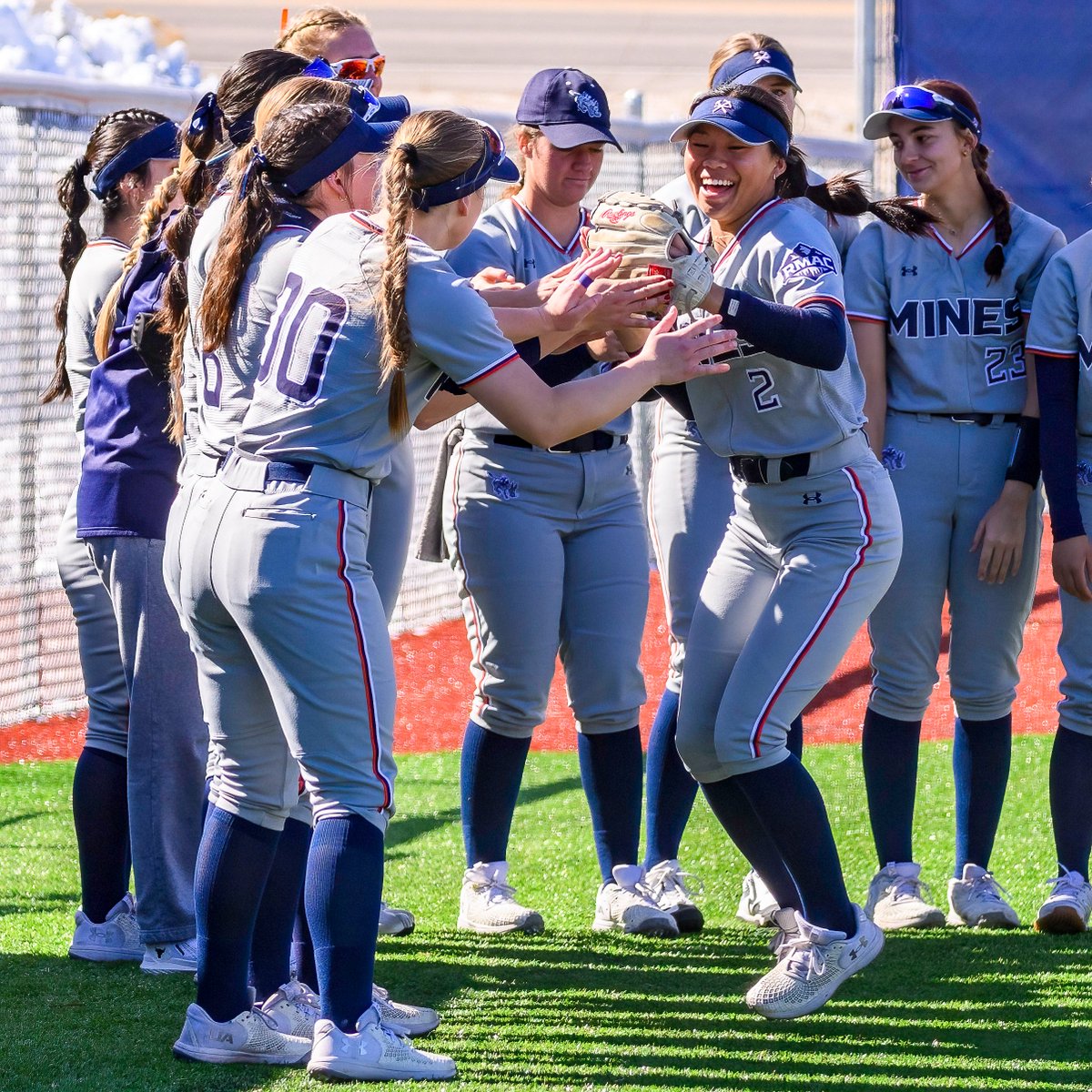 MinesSoftball's tweet image. Admin had a reminder in their phone, but didn't have their computer yesterday so Happy World Softball Day on a Saturday instead!
📸 - Kurt Devoe
#HelluvaEngineer