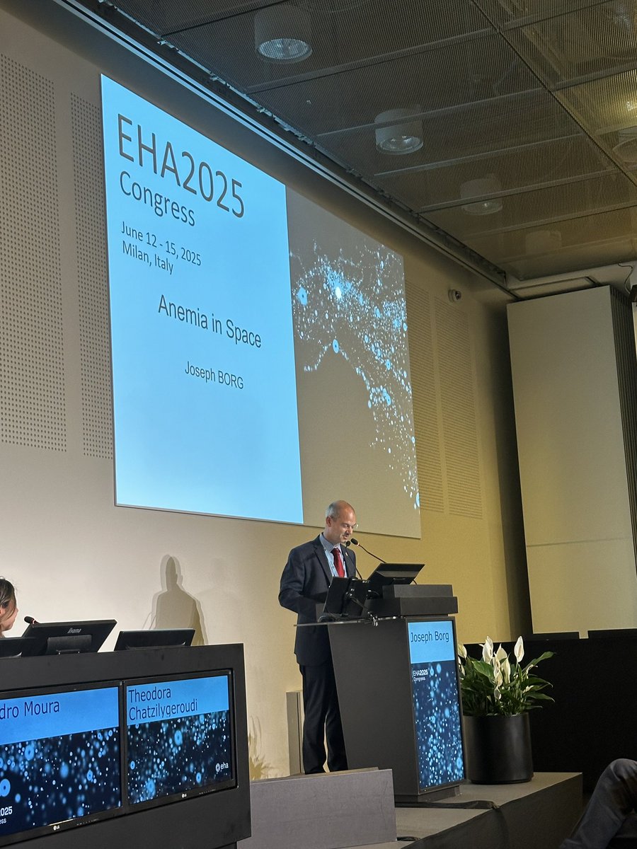 AryaRoopen's tweet image. Wonderful to participate in first #Space #Haematology session at a Haematology conference thanks to #EHA2025 ! Pleasure to share the stage with @joseph_borg_ & Judith-Irina Buchheim covering rbc, wbc and clotting changes in space. @EHA_Hematology @BritSocHaem @ASH_hematology