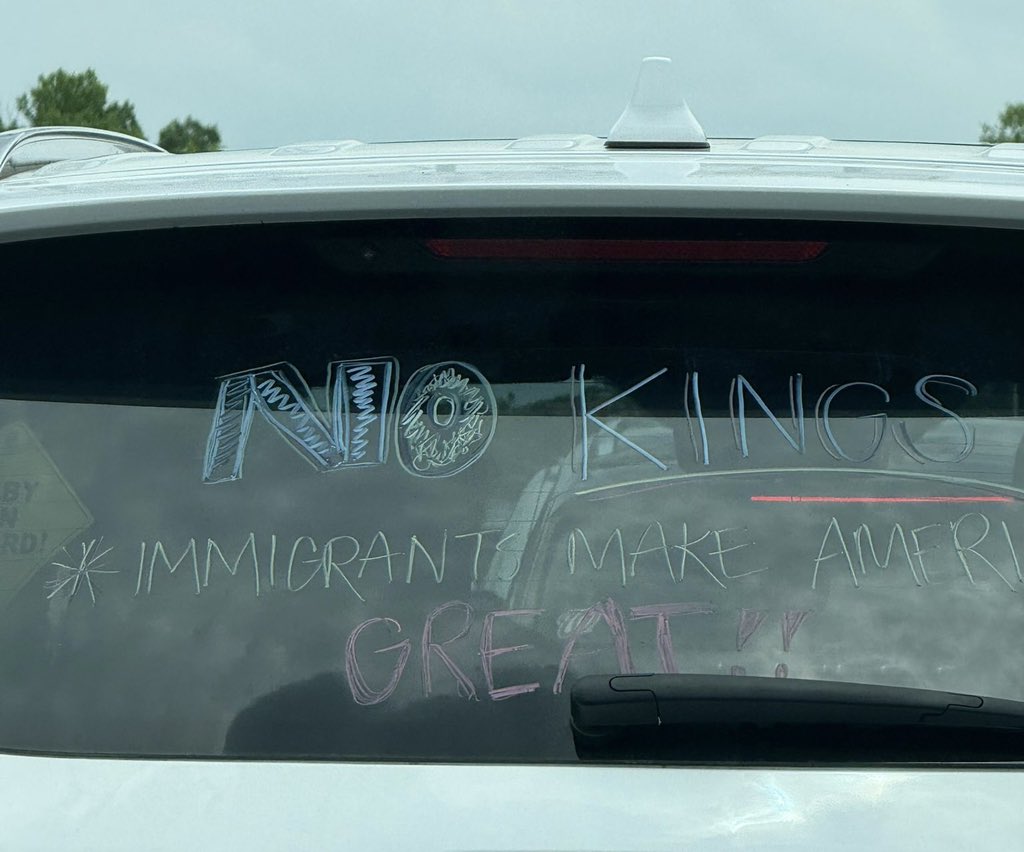 LeoMartinezForVA tweet media