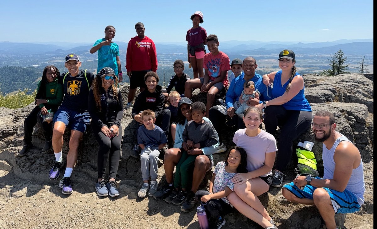 We got together with 3 other families and did a pre-Father’s Day hike up Spencer Butte today. It was a great time of fellowship and being with the kids. And seeing God’s handiwork from the top of the mountain is always amazing!🙏🏽