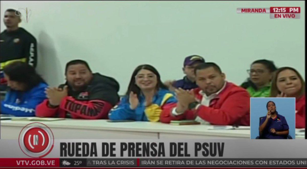 <a href="/WBenavides_MRT/">Williams Benavides</a> Sec. Gral. Nal.  <a href="/TupamaroMRT_/">Movimiento Revolucionario TUPAMARO Vzla.</a> asistió a la rueda de prensa del <a href="/PartidoPSUV/">PSUV</a> donde se realizó el pronunciamiento por parte del Capitán <a href="/dcabellor/">Diosdado Cabello R</a> de los candidatos y candidatas rumbo a las próximas elecciones de este #27dejulio 
#tupamaroejemplodelucha