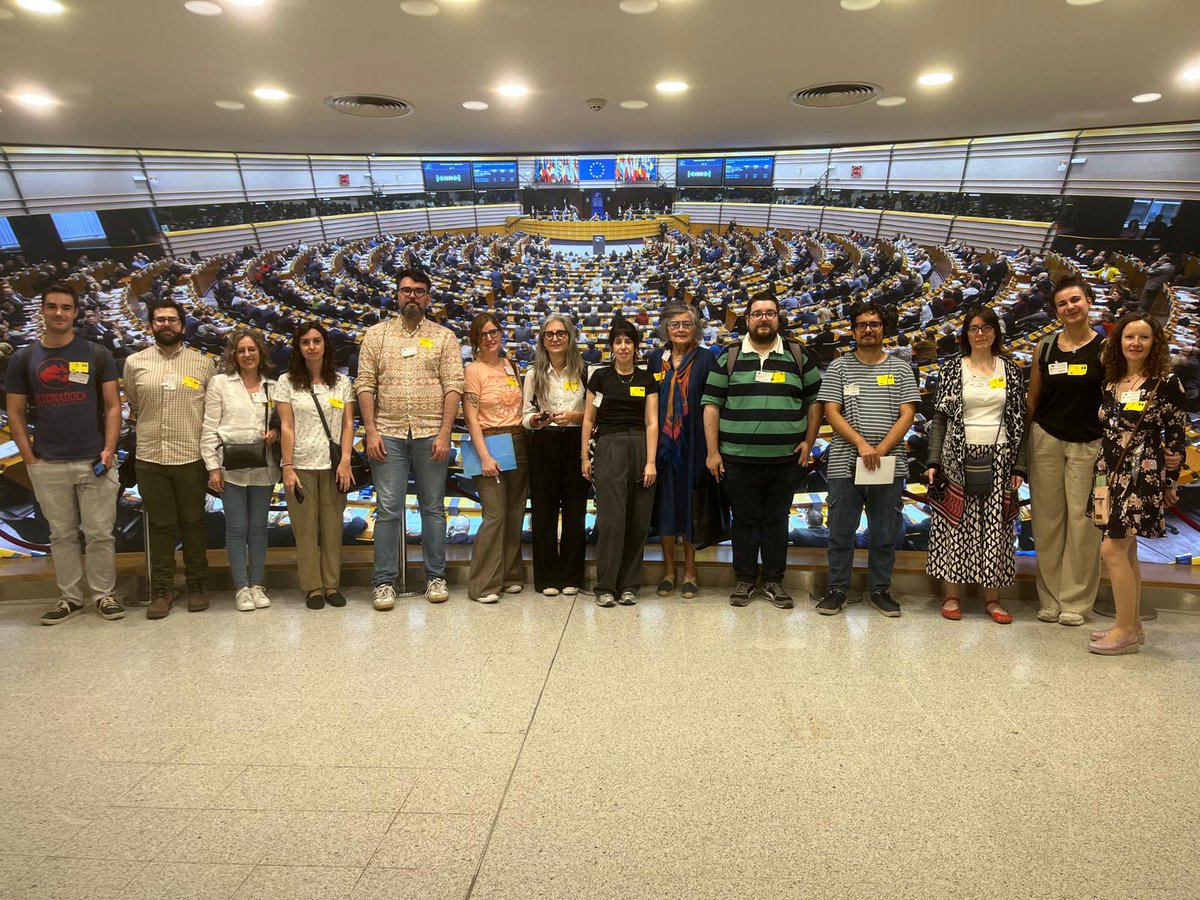 CSIC Bruselas (@csicbruselas) on Twitter photo <a href="/CSIC/">CSIC</a> <a href="/CSIC_VRI/">CSIC Internacional</a> <a href="/EU_Commission/">European Commission</a> <a href="/imb_cnm/">IMB-CNM-CSIC</a> <a href="/ICMCSIC/">ICM-CSIC</a> <a href="/icmabCSIC/">icmabCSIC</a> <a href="/IMSECNM/">Instituto de Microelectrónica de Sevilla</a> <a href="/IDAEA_CSIC/">Inst. of Environmental Assessment & Water Research</a> <a href="/ictp_promocion/">ICTP-CSIC</a> <a href="/ceabcsic/">CEAB-CSIC</a> <a href="/ibfg_es/">IBFG</a> <a href="/EUScienceInnov/">EU Science & Innovation 🇪🇺</a> <a href="/EU_ScienceHub/">EU_ScienceHub</a> También visitamos el <a href="/Europarl_EN/">European Parliament</a> <a href="/Europarl_ES/">Parlamento Europeo en España</a>
En el curso damos a conocer cómo funcionan las instituciones y la elaboración de políticas de la UE🇪🇺, especialmente en el ámbito de I+I, y la perspectiva de qué hacemos las organizaciones que estamos en Bruselas. GRACIAS!!! 📷 🤩 <a href="/CSIC/">CSIC</a> <a href="/CSIC_VRI/">CSIC Internacional</a> <a href="/EU_Commission/">European Commission</a> <a href="/imb_cnm/">IMB-CNM-CSIC</a> <a href="/ICMCSIC/">ICM-CSIC</a> <a href="/icmabCSIC/">icmabCSIC</a> <a href="/IMSECNM/">Instituto de Microelectrónica de Sevilla</a> <a href="/IDAEA_CSIC/">Inst. of Environmental Assessment & Water Research</a> <a href="/ictp_promocion/">ICTP-CSIC</a> <a href="/ceabcsic/">CEAB-CSIC</a> <a href="/ibfg_es/">IBFG</a> <a href="/EUScienceInnov/">EU Science & Innovation 🇪🇺</a> <a href="/EU_ScienceHub/">EU_ScienceHub</a> También visitamos el <a href="/Europarl_EN/">European Parliament</a> <a href="/Europarl_ES/">Parlamento Europeo en España</a>
En el curso damos a conocer cómo funcionan las instituciones y la elaboración de políticas de la UE🇪🇺, especialmente en el ámbito de I+I, y la perspectiva de qué hacemos las organizaciones que estamos en Bruselas. GRACIAS!!! 📷 🤩