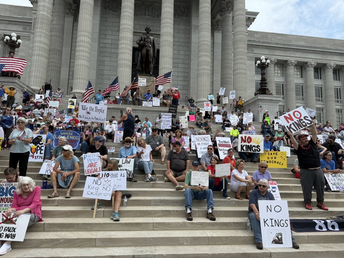HamannBrooke's tweet photo. Organizers lead protestors through speeches, chants, and songs—sending a clear message from Missouri’s Capitol: “No Kings.” https://t.co/hii6dEsmnl
