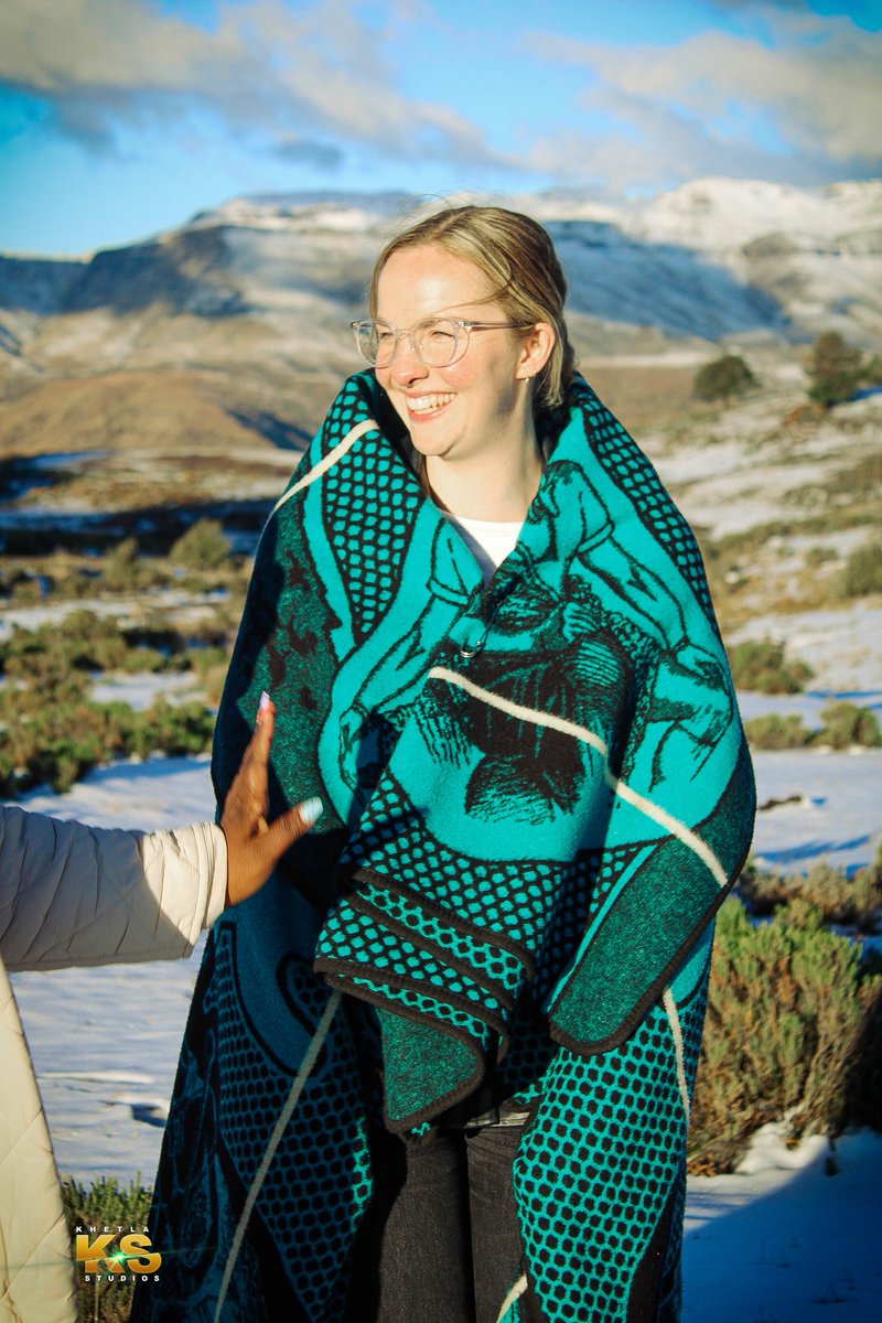 When ever you vist Lesotho in winter especially when it is snowing kindly visit Lekhalong la baroa to experience Beautiful maloti views.

Also don't forget to call or book me as your videographer or photographer.

+266 6927 0194
#khetlastudios