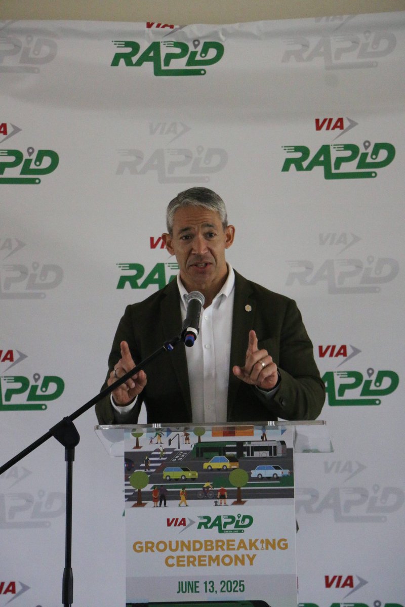 Ron_Nirenberg's tweet image. Thrilled to officially break ground on San Antonio’s first ever @VIA_Transit rapid transit line!
This historic milestone wouldn’t have been possible without voters saying ‘yes’ to a better funded transit authority.
Thank you for moving us forward, San Antonio.