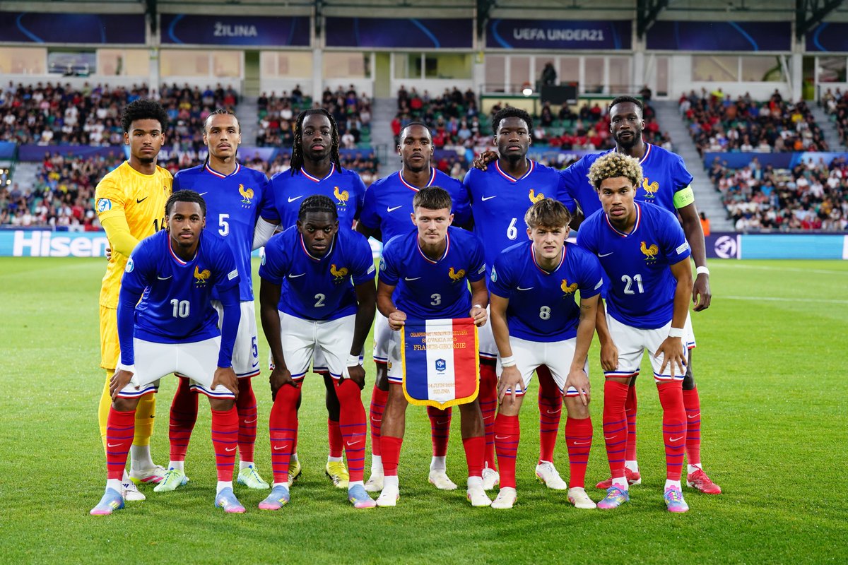 𝗔𝗹𝗹𝗲𝘇 𝗹𝗲𝘀 𝗕𝗹𝗲𝘂𝗲𝘁𝘀 💙👊

#FRAGEO | #U21EURO