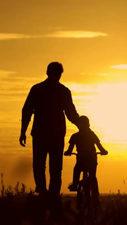 #HappyFathersDay"On this blessed day I greet all the fathers &amp; pray for them. Father is the most important &amp; integral part of the family. Let us celebrate this day in saluting our father &amp; pledge to obey &amp; serve him heartily&amp; see smiles on his face."